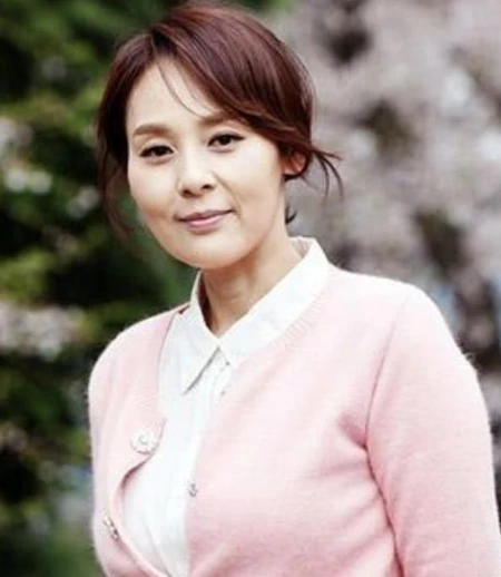 又一位韩国女演员自杀离世，年仅26岁，这位小姐姐真的好漂亮！-韩国女歌手