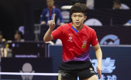 马龙与樊振东、王楚钦：国乒备战巴黎奥运的新征程-许昕马龙vs樊振东周雨