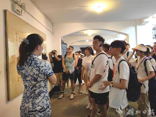 两岸青年“随手拍”随心感悟：武汉是上学、就业、创业的理想之城-clubhouse两岸青年