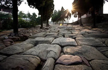 “三秦要道，八省通衢”，被誉为陕西东大门的存在——渭南-陕西三秦是什么意思