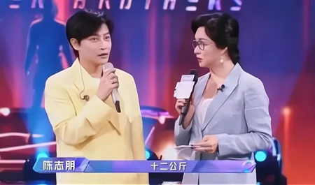 曾被众人吐槽的陈志朋，终究可以活成自己了-49岁陈志朋太拼了