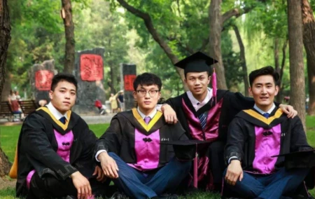 清华大学换校长，居然不是院士，引发网友热议-清华大学该换校长了