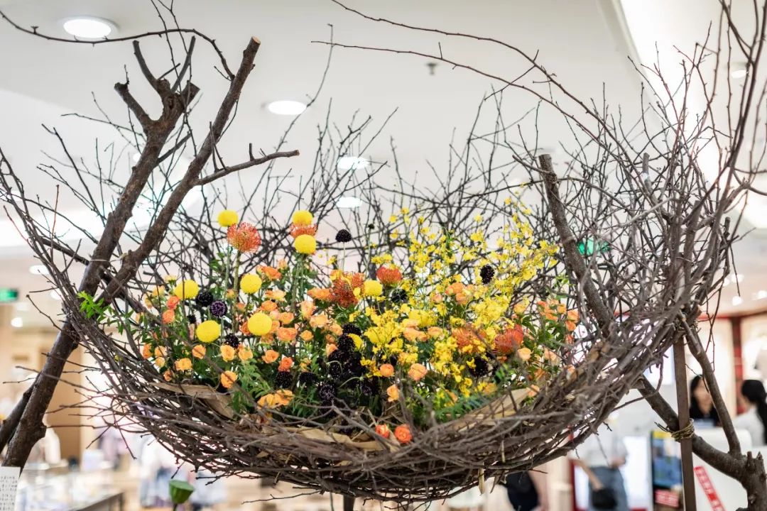 一步一景，一步一生花！22位花艺师用作品点亮国际春城花都梦-国际花艺设计