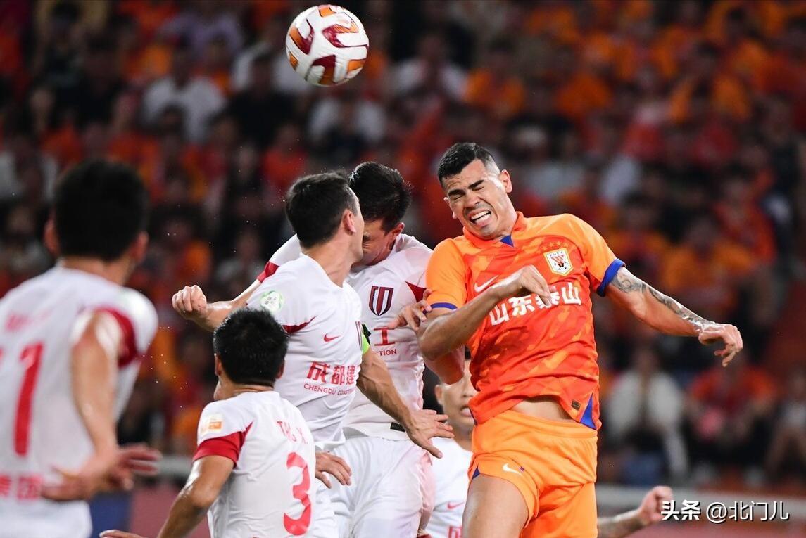 大冷门0-1，泰山主场狂飙10轮首败，落后海港17分，黑马10胜反弹-泰山队今晚比赛直播