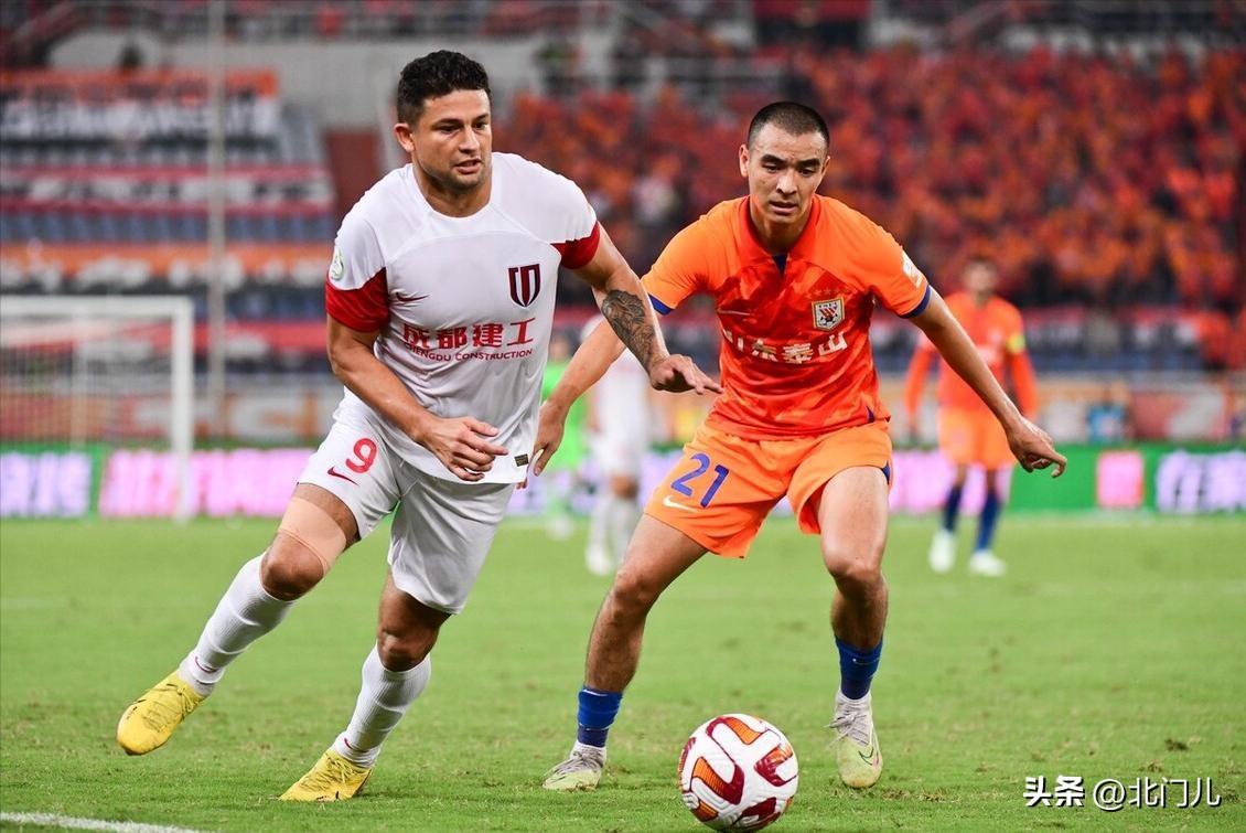 大冷门0-1，泰山主场狂飙10轮首败，落后海港17分，黑马10胜反弹-泰山队今晚比赛直播