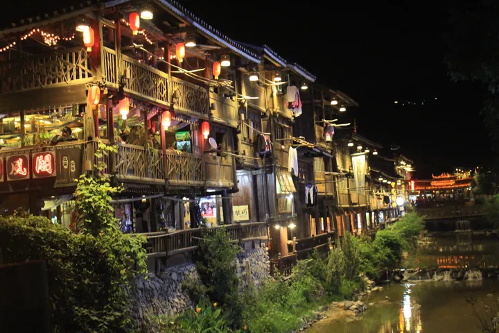 去贵州玩，有什么好的旅游攻略？-去贵州旅游怎么玩?看别人在贵州5天4晚亲自体验(图文)