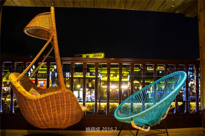 凤凰古城值不值得去？-凤凰古城值不值得去玩