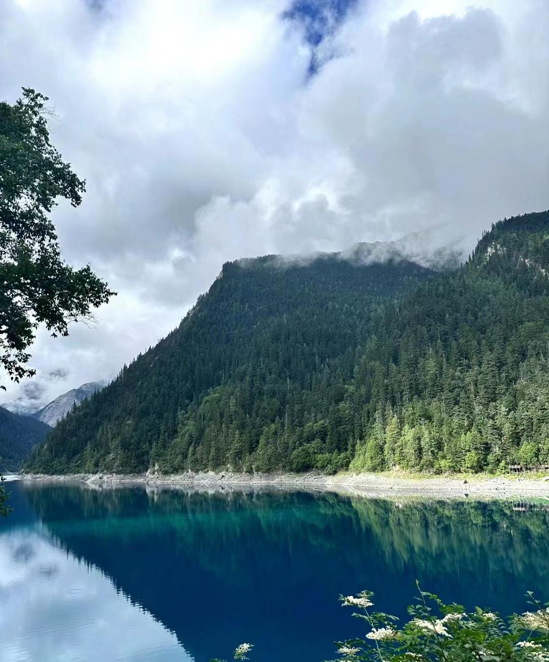 来了九寨沟之后大为震撼-来九寨沟惬意的句子说说心情