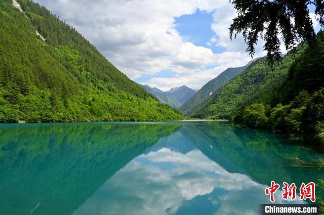 九寨沟景区2023年旅游接待突破200万人次-九寨沟2021年10月天气