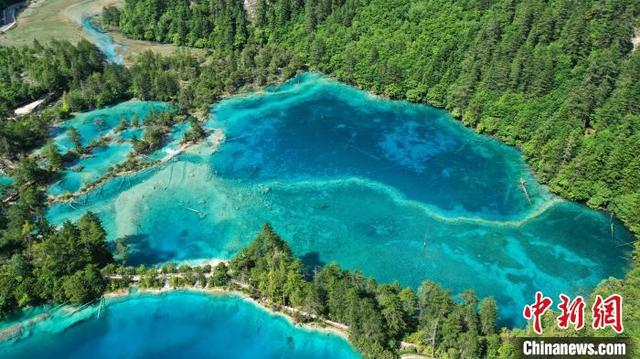 九寨沟景区2023年旅游接待突破200万人次-九寨沟2021年10月天气