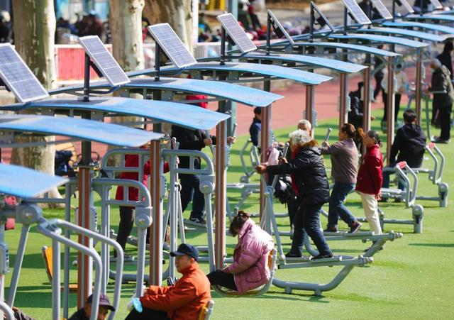 从琢磨“活下去”到全民“动起来”——场馆“老先进”焕发新活力