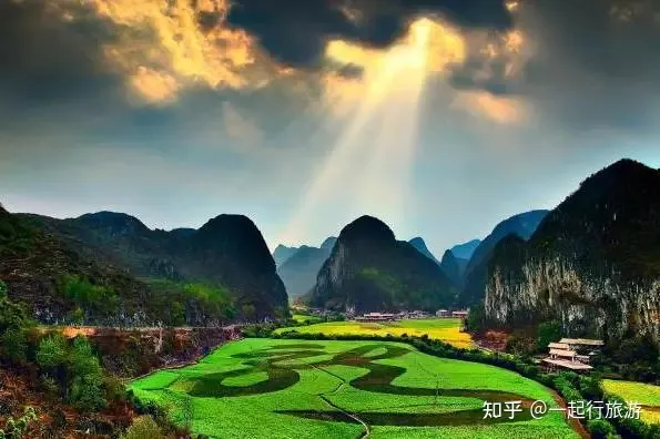 推荐：贵州旅游十大景点，贵州最值得去的10个景点-贵州好的旅游景点排名前十