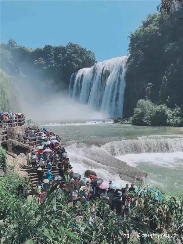贵州十佳旅游景点排行榜，贵州本地口碑好的金牌导游，贵州旅游线路私人定制-贵州旅游十大景点推荐