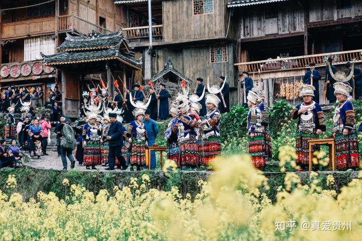 贵州十大热门旅游景点排名及推荐-贵州旅游景点排行榜前十位