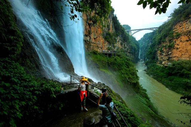 贵州十大著名景点-贵州著名十大景区