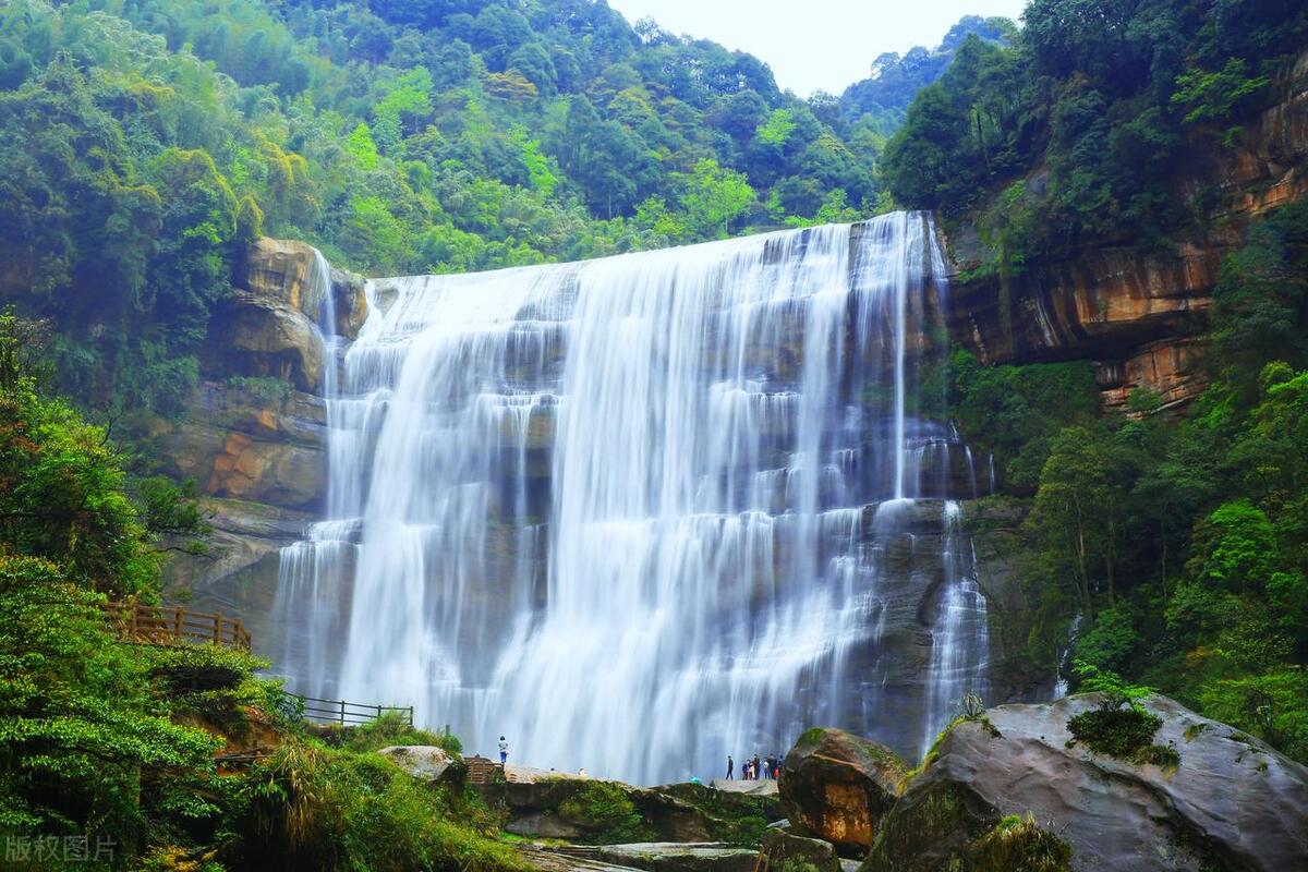 贵州十大著名景点-贵州著名十大景区