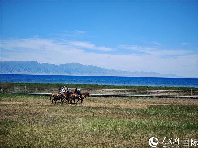 新疆赛里木湖：生态美起来 旅游旺起来-新疆赛里木湖简介