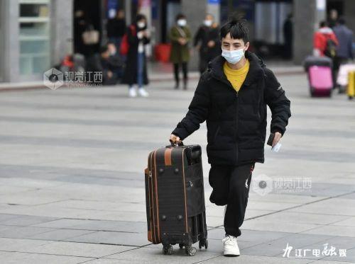 春运火车票已开售！网上购票、退改签规则有新变化-网上预订火车票退票时间