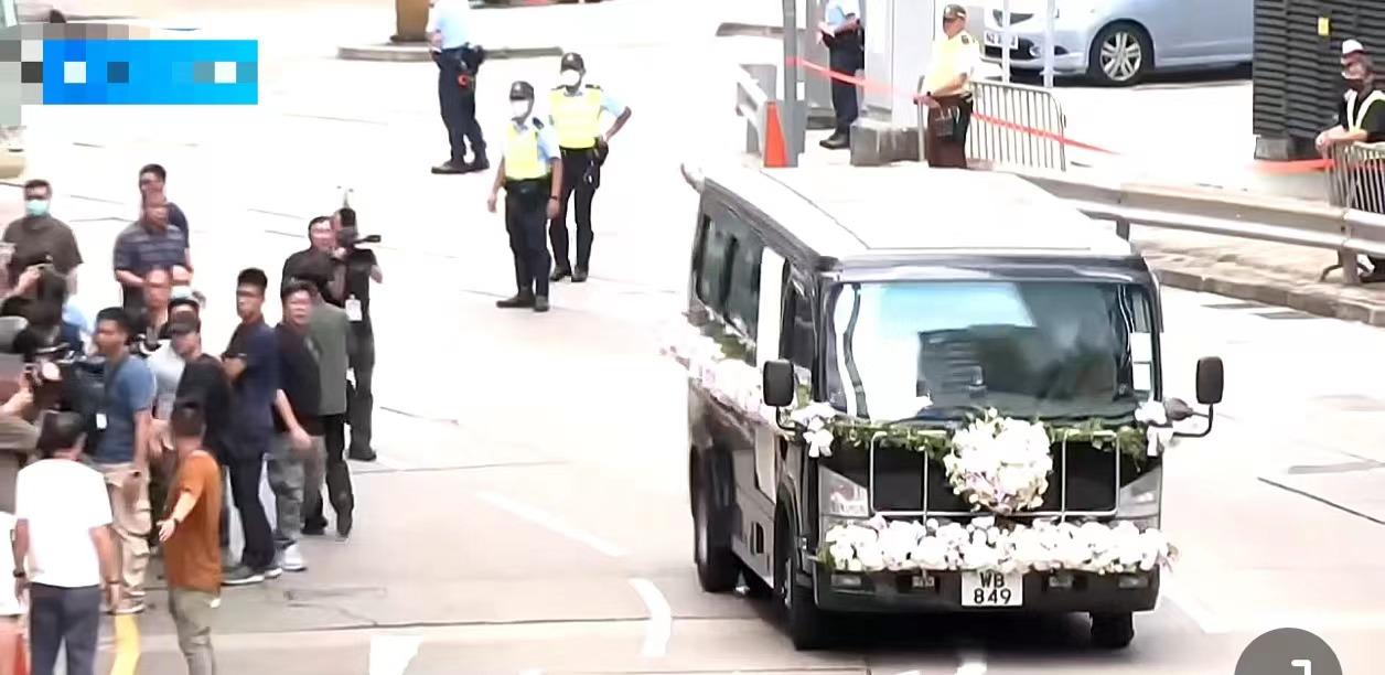 李玟出殡现场哭成一片，甄妮扶灵强忍泪水，乐裕民被骂后神隐消失-歌星李玟