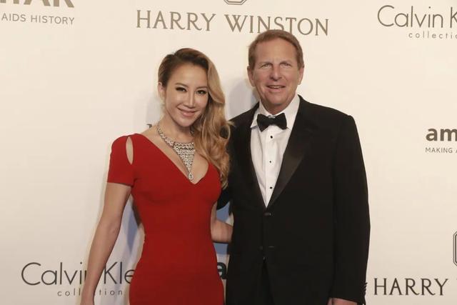 李玟丈夫乐裕民发布声明：不参与财产分配-艺人李玟