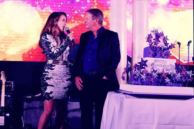 李玟丈夫乐裕民发布声明：不参与财产分配-艺人李玟