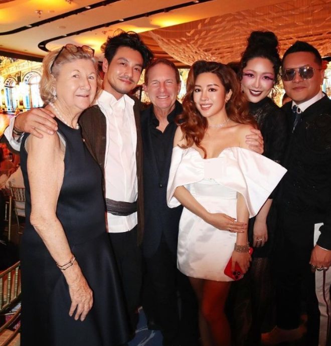 港星被曝插足李玟婚姻，与乐裕民合影曝光，本人急忙发声澄清-李玟是香港人