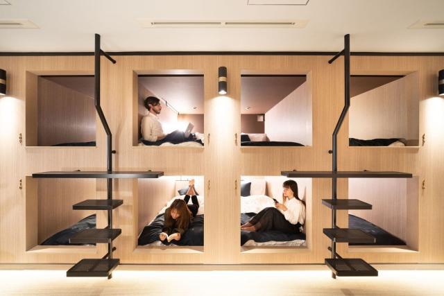 胶囊旅馆，进化！-胶囊旅馆传递给司温热的夜晚风车类似动漫