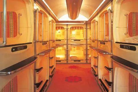 胶囊旅馆，进化！-胶囊旅馆传递给司温热的夜晚风车类似动漫