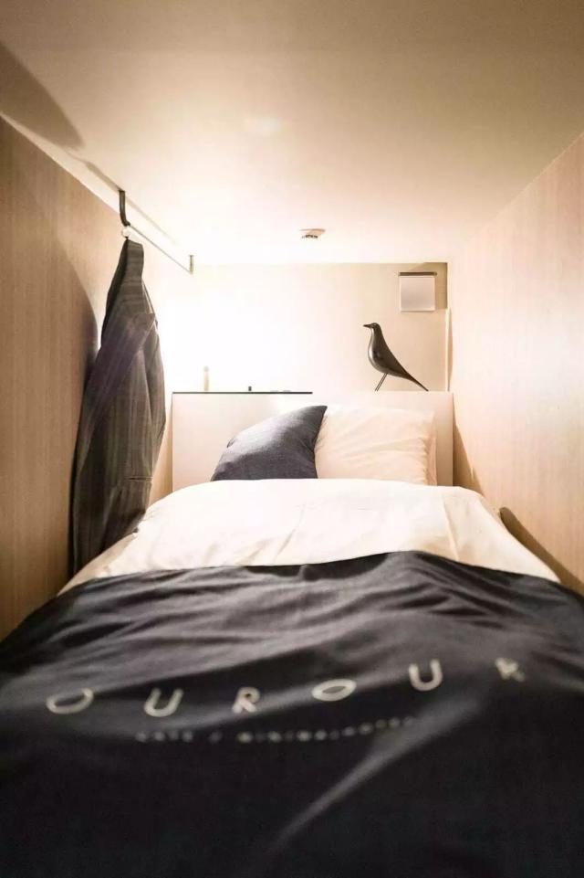 胶囊旅馆，进化！-胶囊旅馆传递给司温热的夜晚风车类似动漫