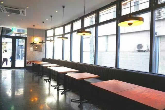 胶囊旅馆，进化！-胶囊旅馆传递给司温热的夜晚风车类似动漫