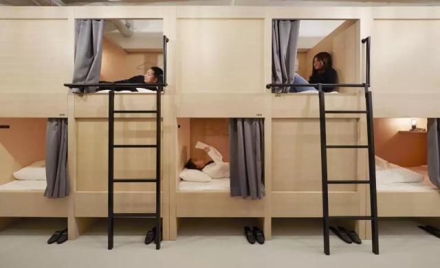 胶囊旅馆，进化！-胶囊旅馆传递给司温热的夜晚风车类似动漫