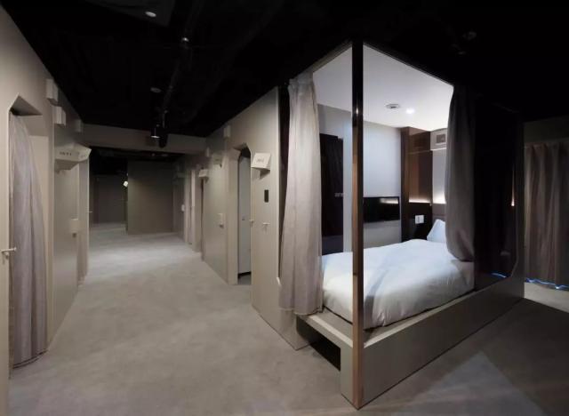 胶囊旅馆，进化！-胶囊旅馆传递给司温热的夜晚风车类似动漫