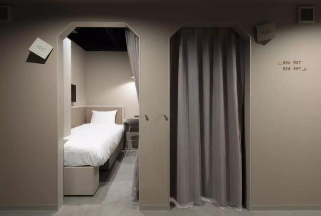 胶囊旅馆，进化！-胶囊旅馆传递给司温热的夜晚风车类似动漫