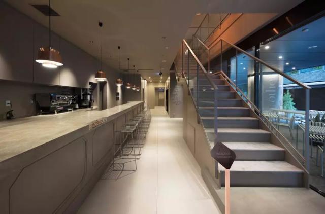 胶囊旅馆，进化！-胶囊旅馆传递给司温热的夜晚风车类似动漫