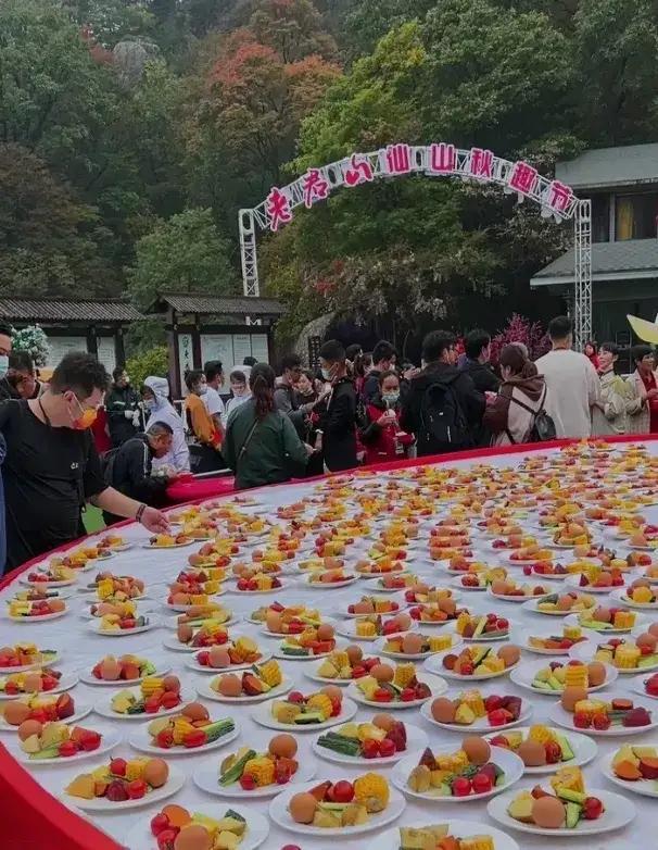 河南洛阳老君山景区，连续六年午餐只卖一元钱；全国仅此一家-洛阳老君山?