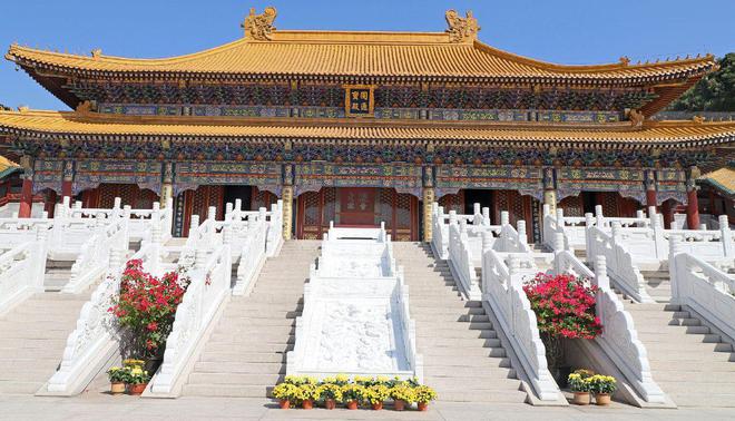 普陀山被誉为“东海圣地”有着怎样的美景-普陀山在东海吗