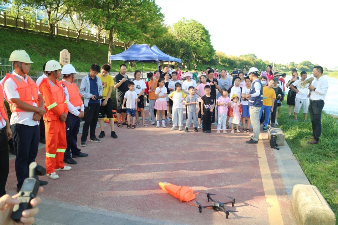 做好防溺水安全教育 龙岗河公益活动实践基地授牌成立-防溺水宣传事迹