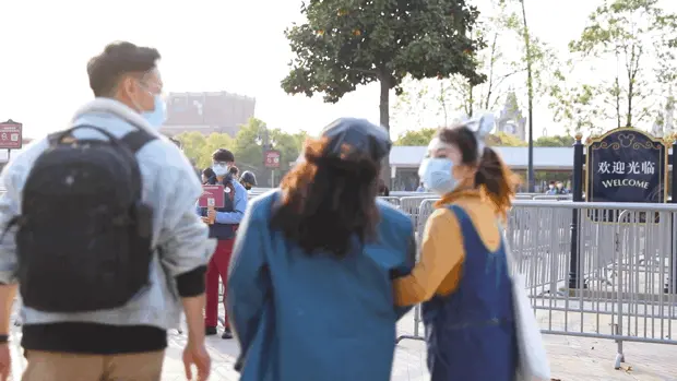 去上海迪士尼要多少钱?-一家四口去上海迪士尼要多少钱