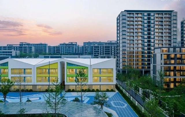 又交付了1004套！天空之城这个大IP，再次满足所有想象-s天空之城