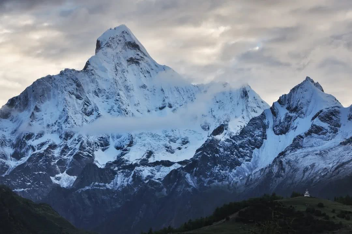 四川热门旅游景点 四姑娘山旅游攻略 低音号语音导游-四姑娘山景区联系电话