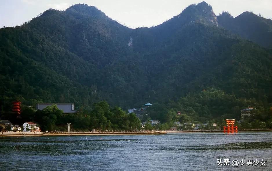 周末啦，可以去露营——全球10大绝美露营地-露营最好的地方是哪里