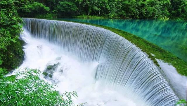 黄果树瀑布：亚洲第一大瀑布，有六个观景台观赏瀑布的壮美-黄果树大瀑布从何而来作文