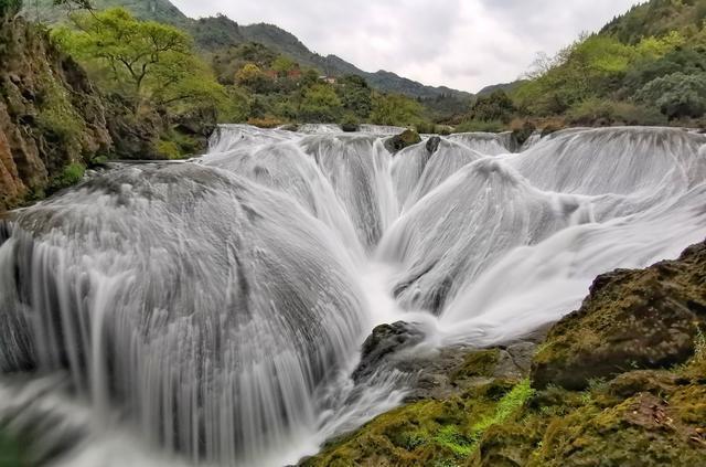 黄果树瀑布：亚洲第一大瀑布，有六个观景台观赏瀑布的壮美-黄果树大瀑布从何而来作文