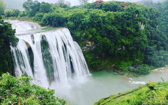 黄果树瀑布：亚洲第一大瀑布，有六个观景台观赏瀑布的壮美-黄果树大瀑布从何而来作文