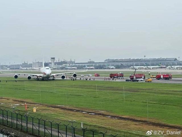 滚动｜一架货机偏出跑道，宁波栎社国际机场暂停所有航班起降-宁波栎社机场多久停止登机