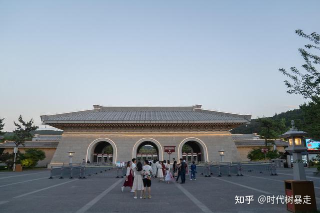 龙门石窟，中国四大石窟之一，一辈子一定要来看一次-龙门石窟在四大石窟中的地位