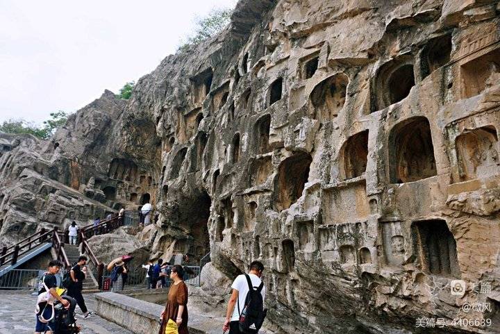 走进龙门石窟-走进龙门石窟作文高中800字