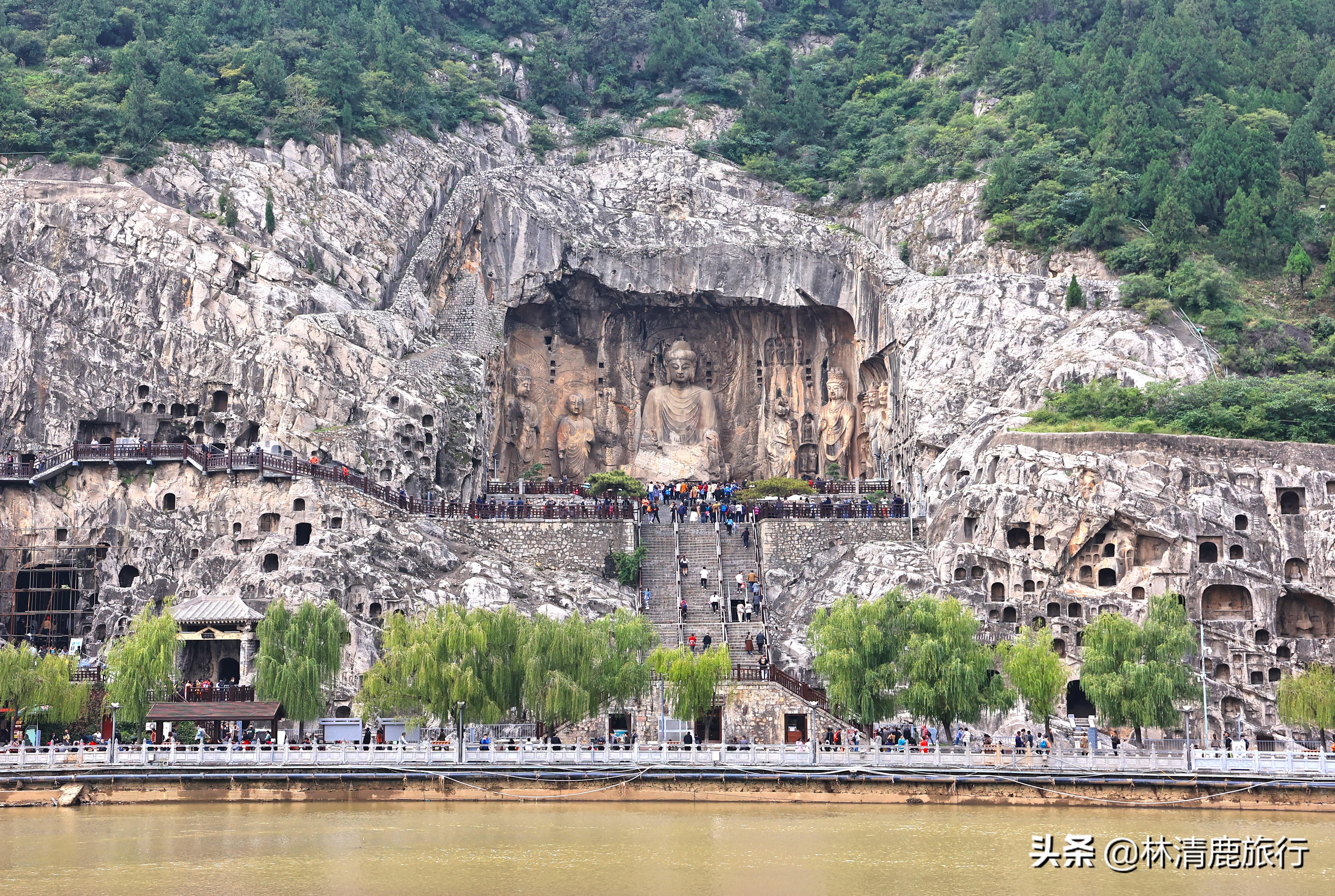 被吐槽没看点的龙门石窟，却是世界文化遗产，夜景一定要看-龙门石窟夜游
