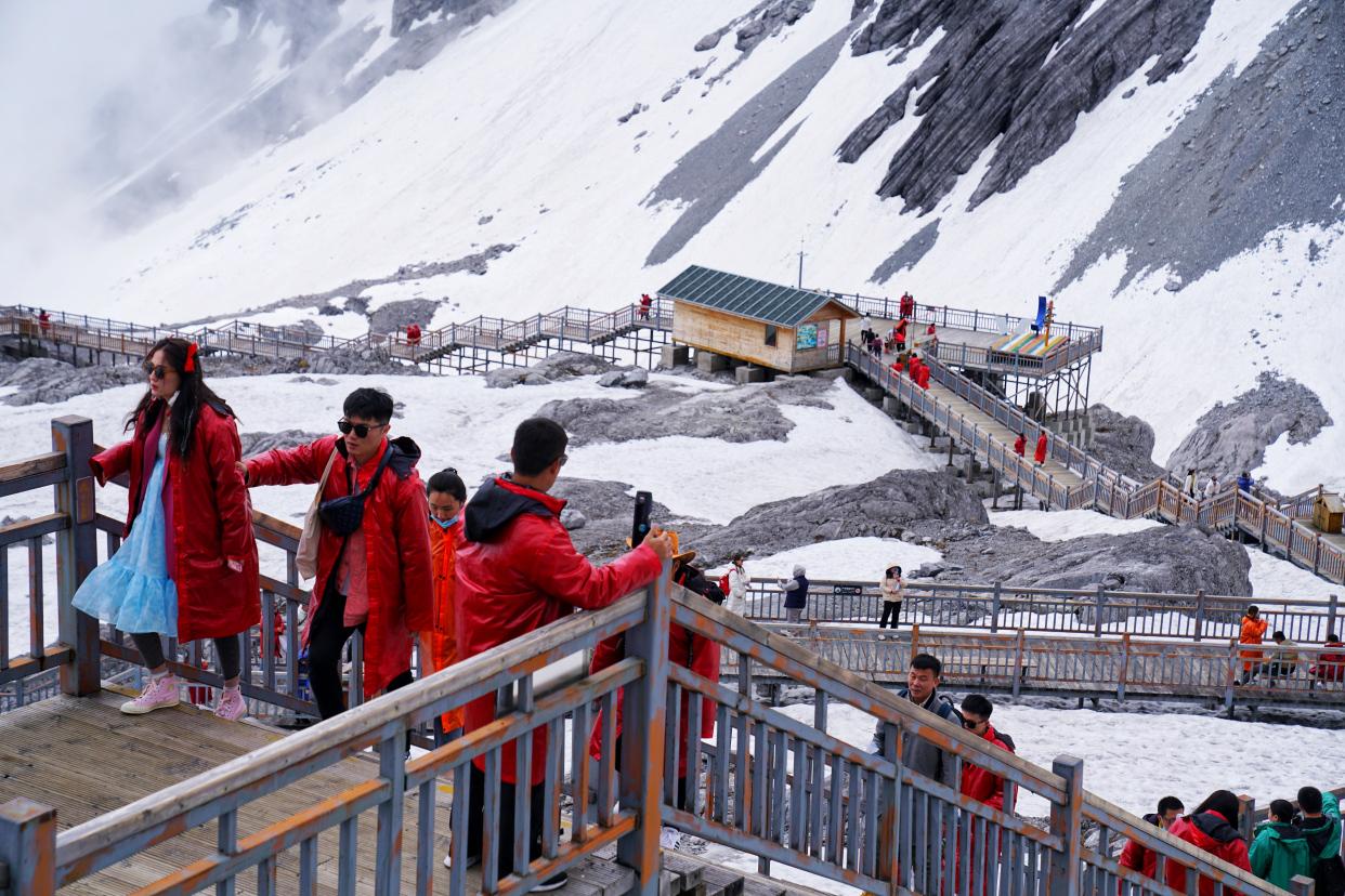 云南丽江有座雪山，风景壮丽，游客最爱来打卡，也是纳西人的神山-玉龙雪山印象丽江表演 门票