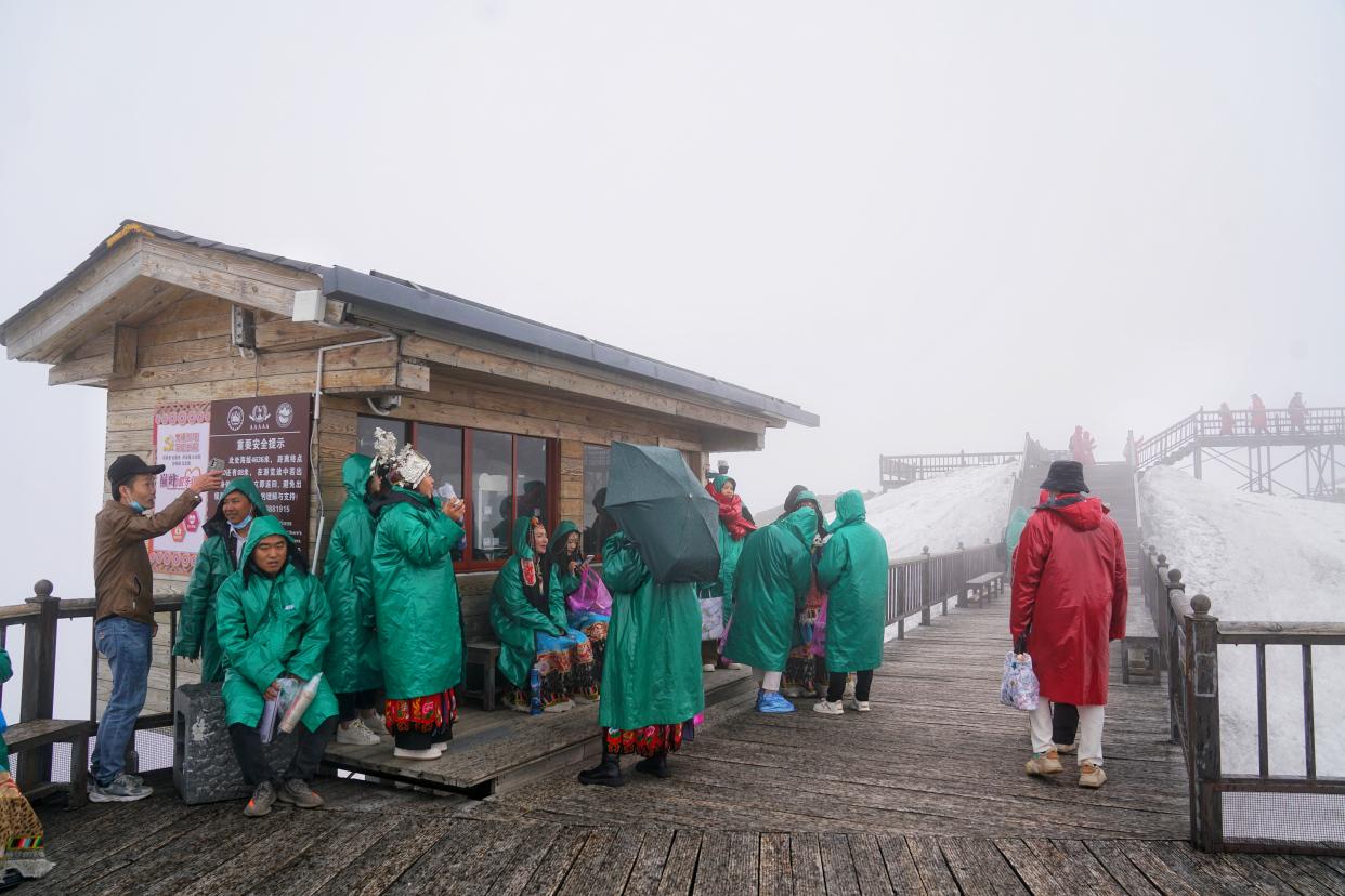 云南丽江有座雪山，风景壮丽，游客最爱来打卡，也是纳西人的神山-玉龙雪山印象丽江表演 门票